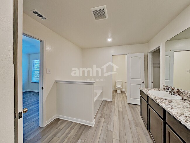 Building Photo - 7938 Cactus Plum Dr