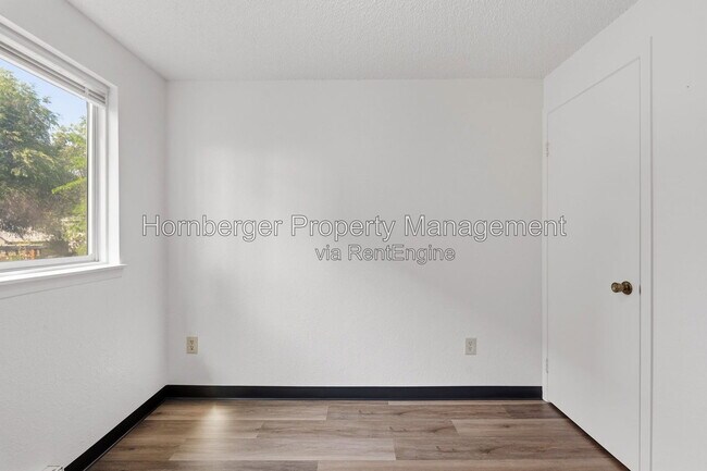 Building Photo - 2439 N Standard St