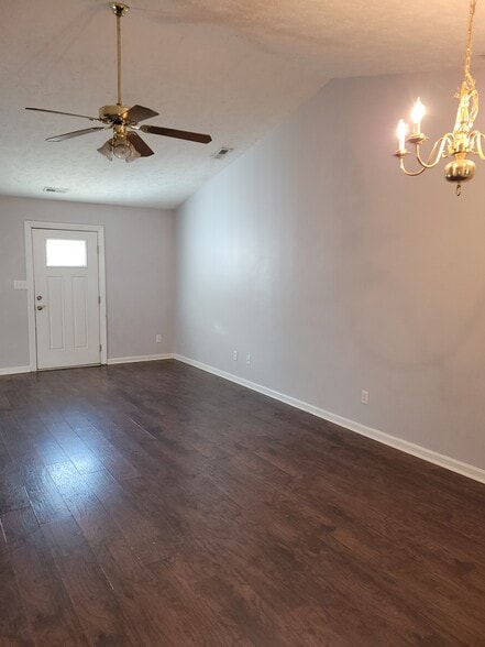 Building Photo - 40B Morrisday Ln