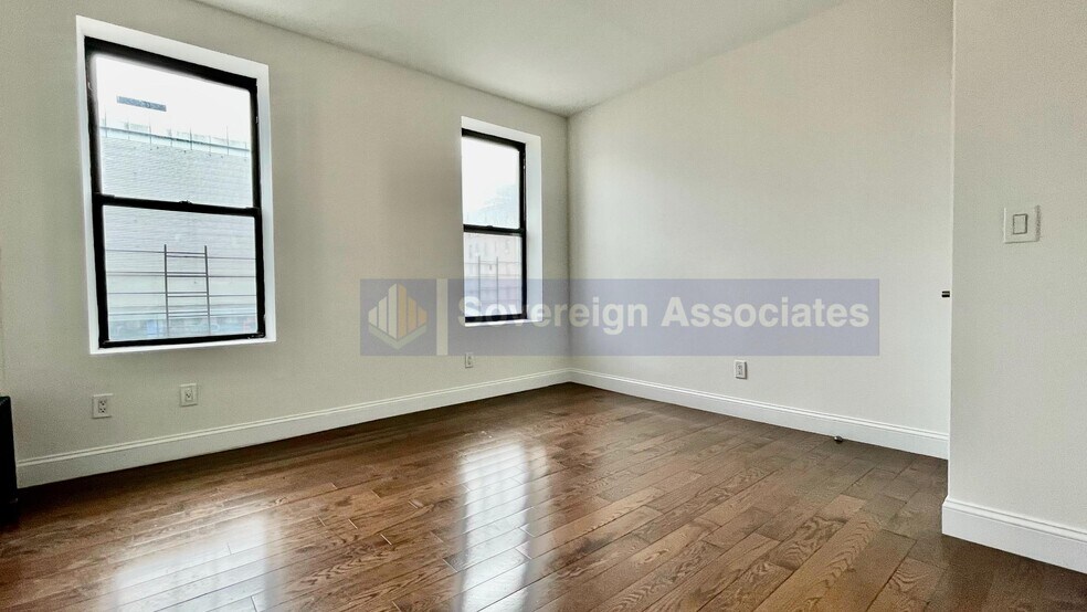 Building Photo - 285 St Nicholas Ave