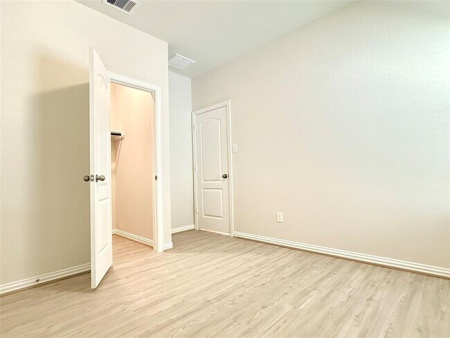 Building Photo - 22858 Ephesus Ave