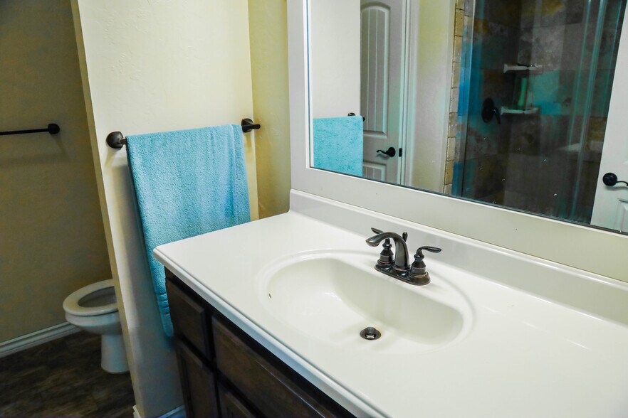 Building Photo - 324 SW 147th St