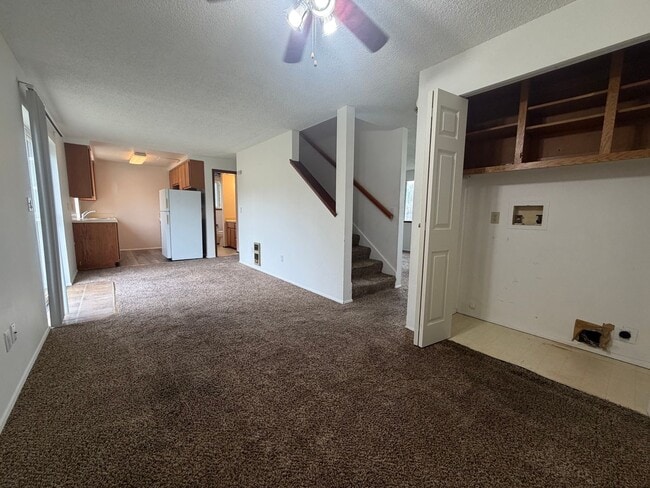 Building Photo - ***RENT SPECIAL — $1,000 OFF FIRST MONTH’S RENT*** Beautiful 3 Bedroom Home in Olympia WA - Apply...