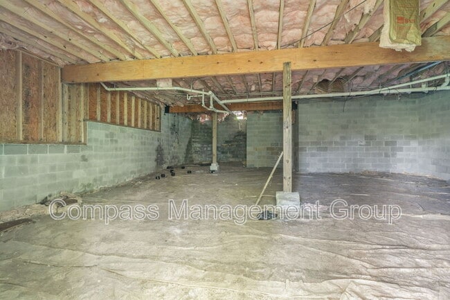 Building Photo - 1034 Brittany Deanne Ln