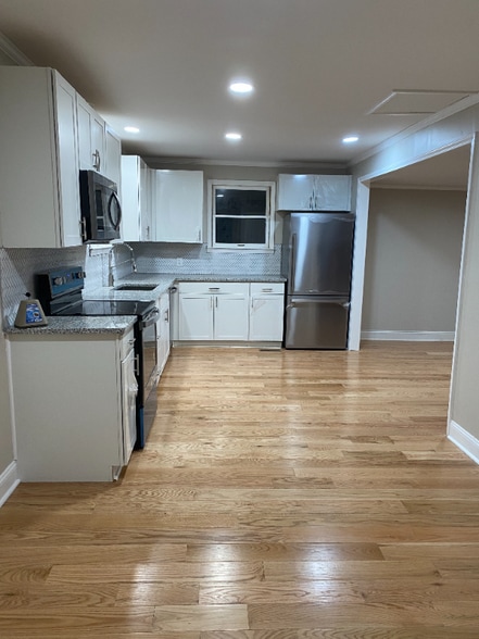 Building Photo - 413 Gibson Dr