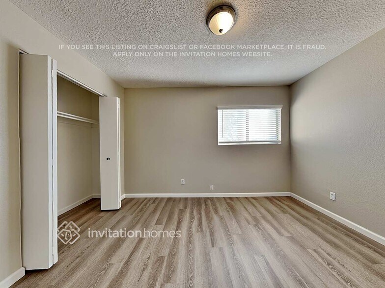 Building Photo - 560 S Wilbur