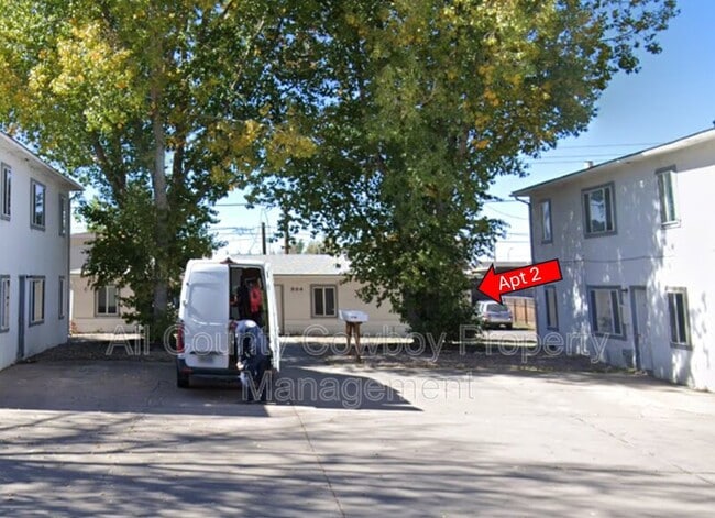 Building Photo - 864 N 5th St