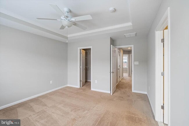 Building Photo - 9947 Fendall St
