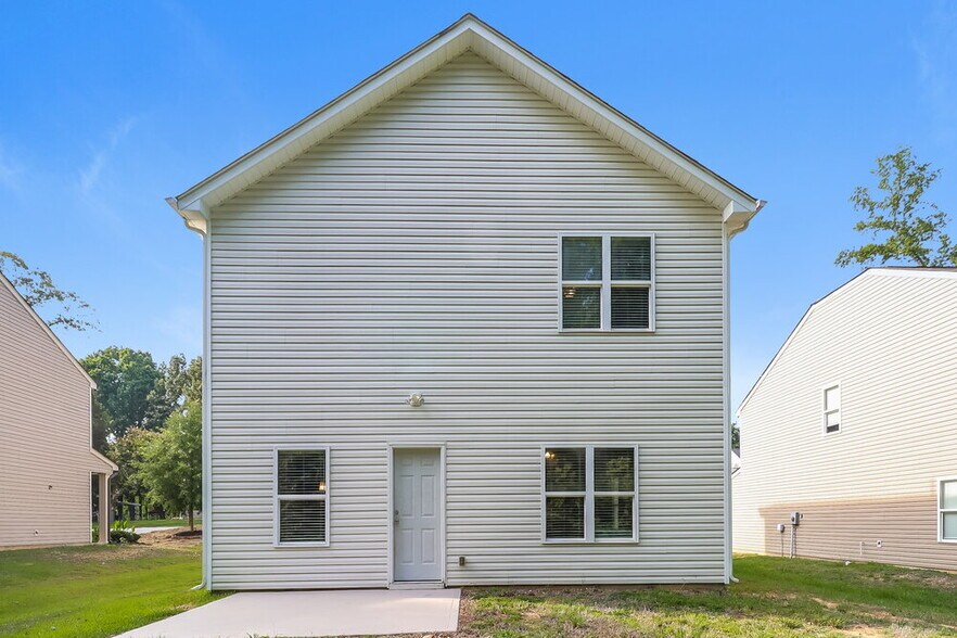 Building Photo - 1017 Helms Rd