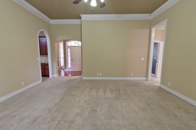 Building Photo - Home for Rent in Magnolia Estates
