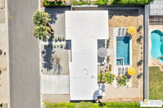 Building Photo - 2267 N San Antonio Rd