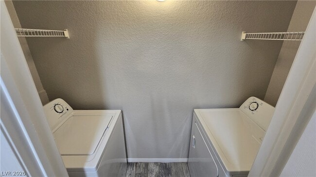 Building Photo - 6955 N Durango Dr