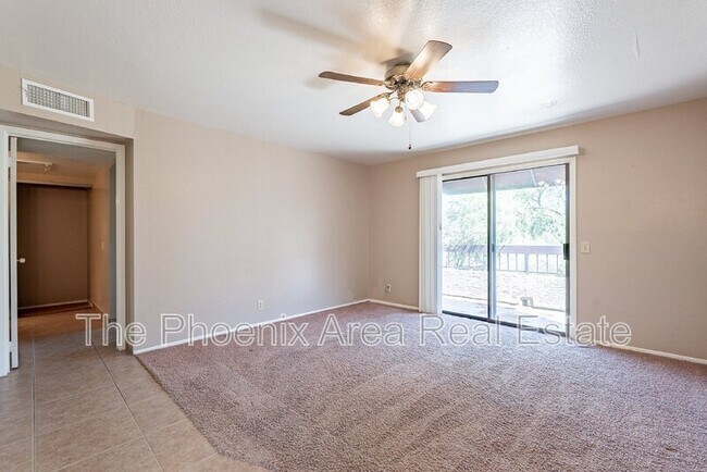 Building Photo - 16657 E Gunsight Dr