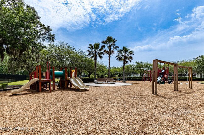 Building Photo - 575 Oakleaf Plantation Pkwy