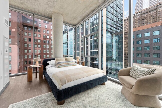 Building Photo - 60 E Randolph St