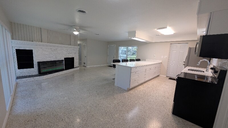 Building Photo - 64 Knollwood Dr
