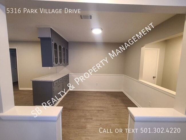 Building Photo - 5316 Park Village Dr