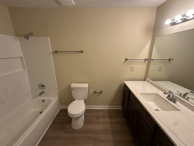 Building Photo - 2961 Charlestowne Pl