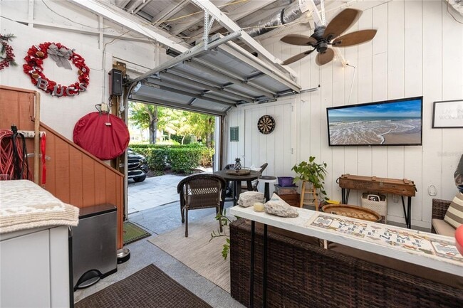 Building Photo - 1020 S Rome Ave