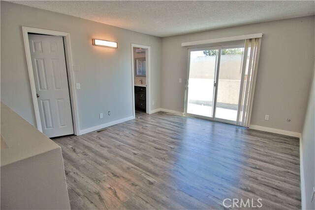 Building Photo - 746 N Eucalyptus Ave
