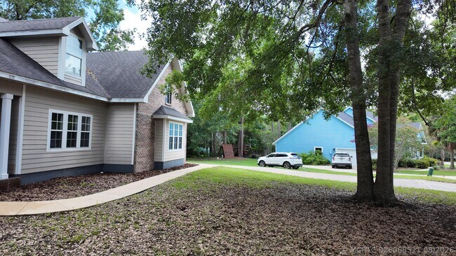 Building Photo - 11444 NW 18th Ln