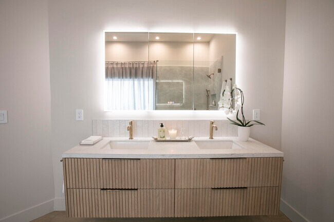 Building Photo - 126 Sunset Cove Ln