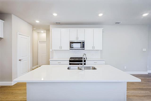 Building Photo - 801 McKenna Dr