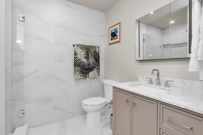 Building Photo - 15 Ocean Breeze