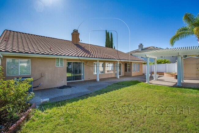 Building Photo - 40025 Athena Ln