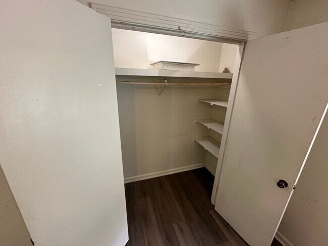Building Photo - Pecan Units