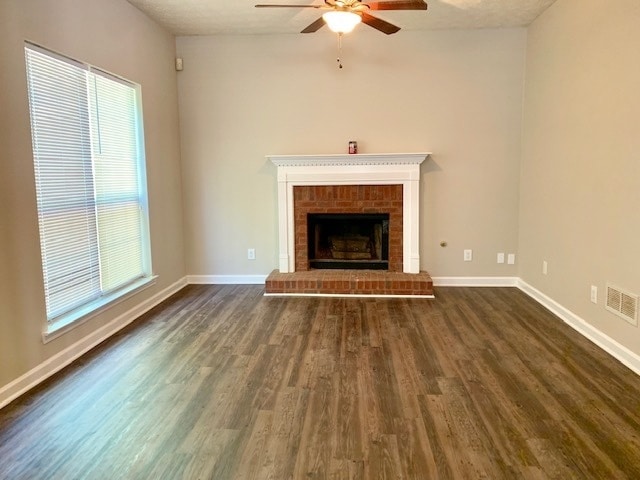 Building Photo - **REDUCED FOR QUICK MOVE IN**AVAILABLE for MOVE IN MID JULY! Two Story 3 Bed/2.5 Bath in Swim/Ten...