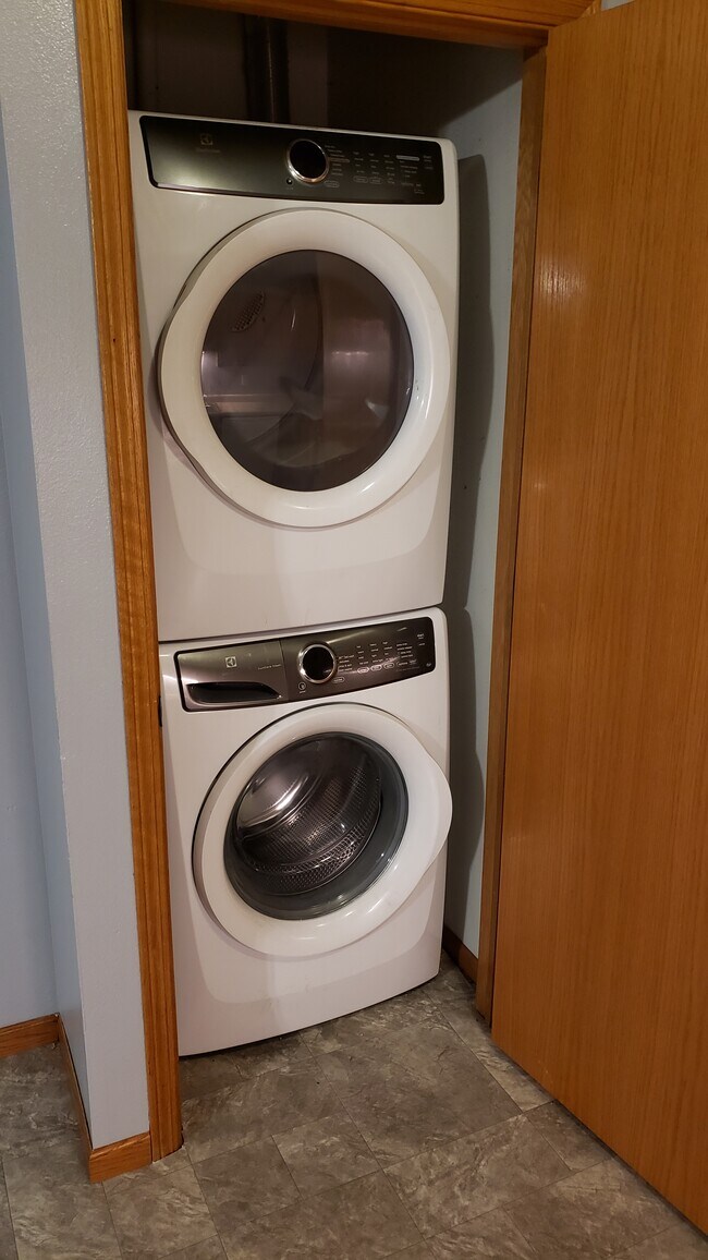 Laundry - 888 Boston Way
