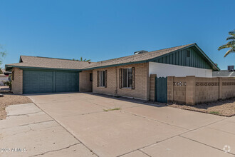 Building Photo - 1905 E Cairo Dr