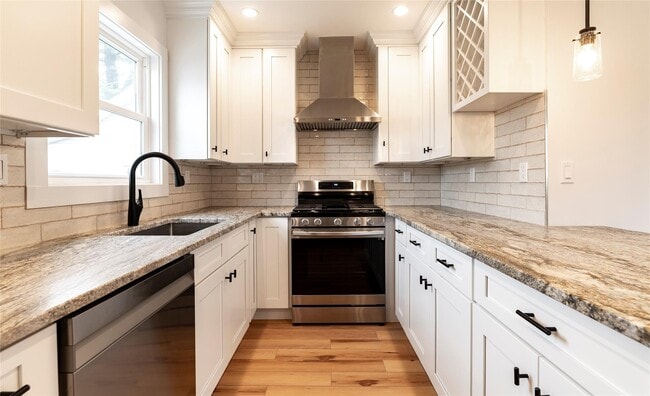 Building Photo - 323 N Highland Ave