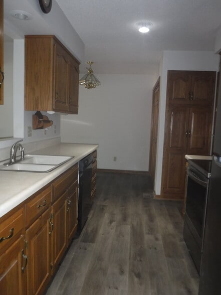 Building Photo - 3903 Williamsbrook Dr