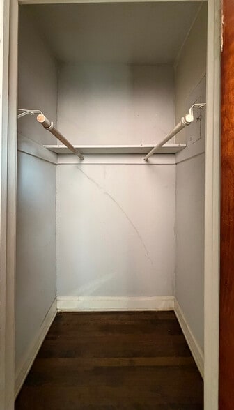 Building Photo - 3836 Wyandotte St