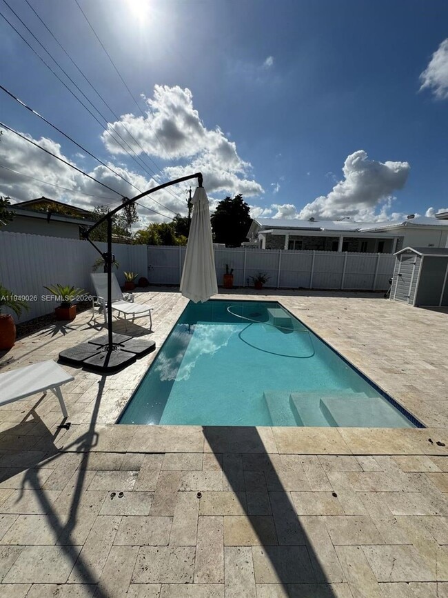 Building Photo - 3551 Palm Ave