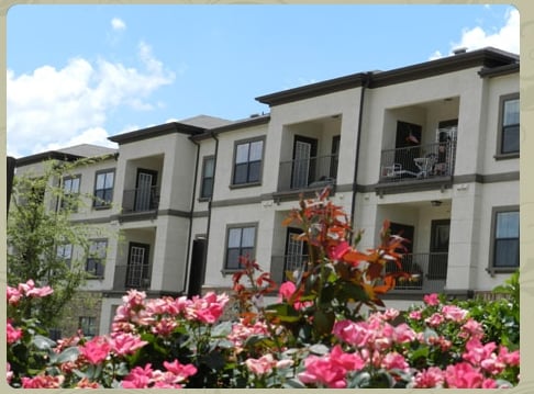 Building Photo - Lindbergh Parc