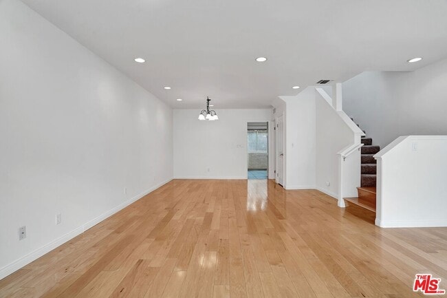 Building Photo - 14101 Dickens St