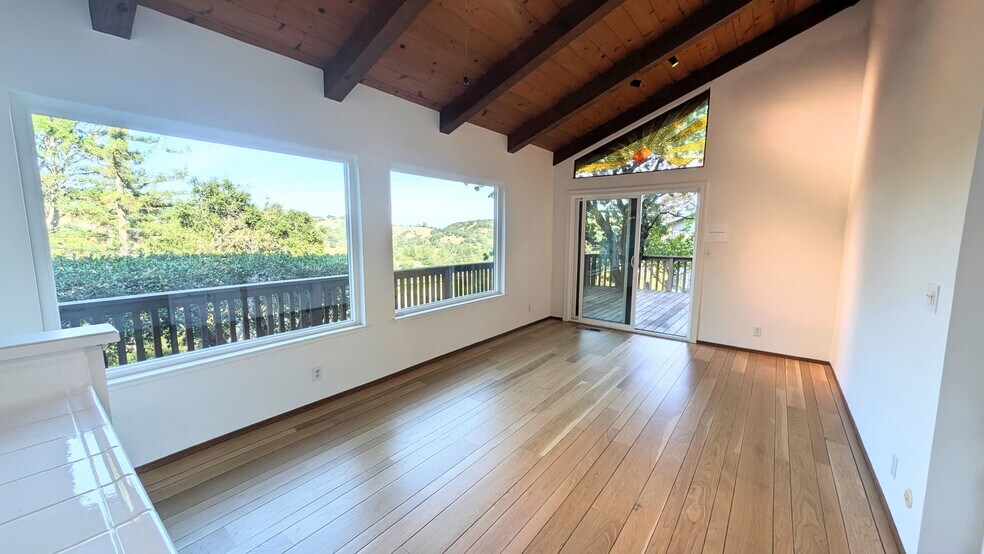 Building Photo - 85 Woodside Dr