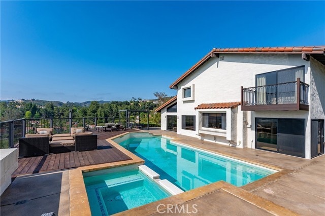 Building Photo - 4372 Park Vicente