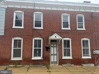 Building Photo - 1317 W 3rd St