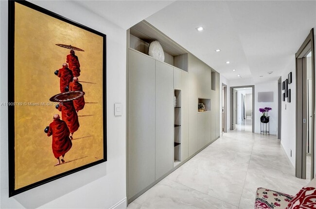 Building Photo - 19667 Turnberry Way