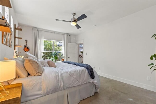 Building Photo - 3014 Neal St