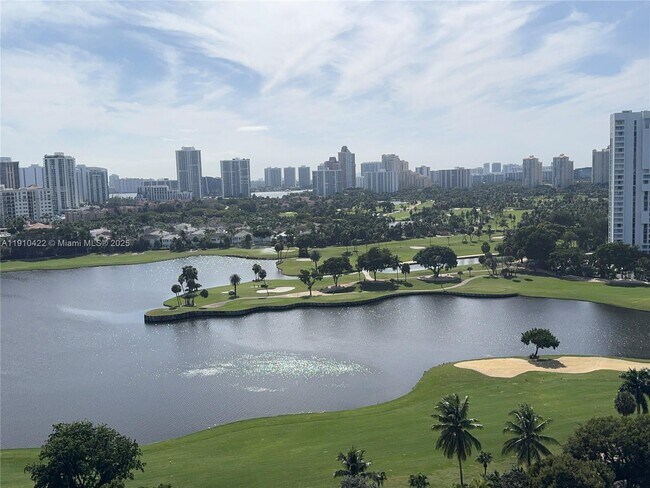 Building Photo - 3625 N Country Club Dr