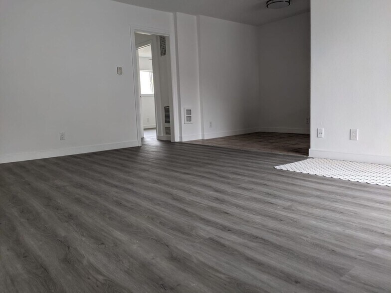 Living Room - 8843 Alcott St