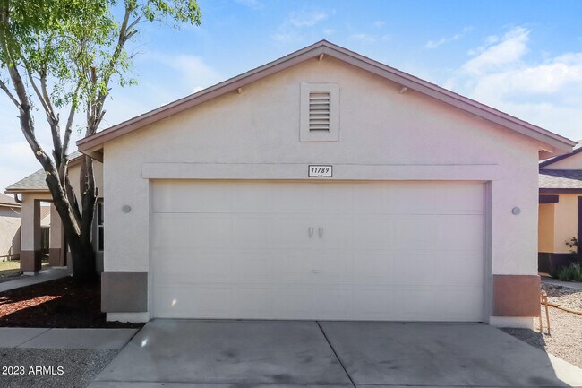 Primary Photo - 11789 W Larkspur Rd