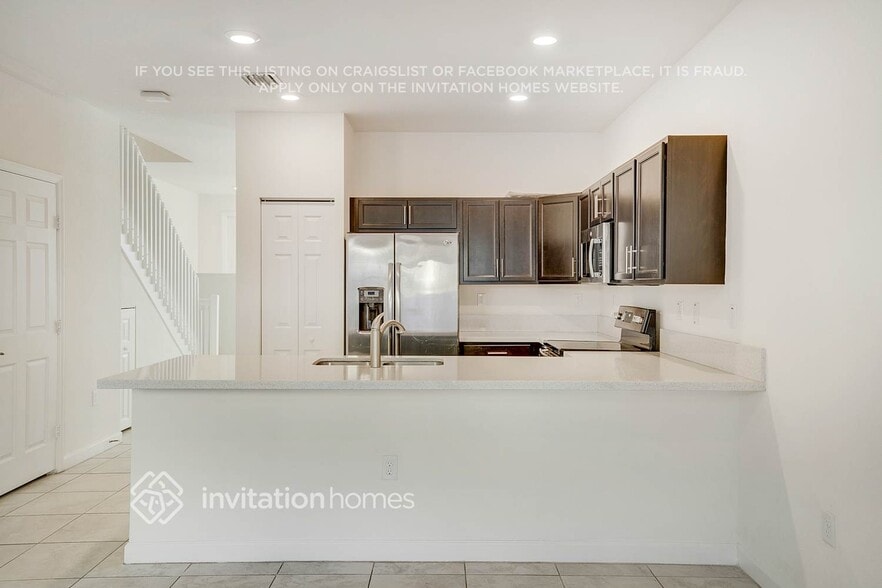 Building Photo - 10489 W 33rd Way