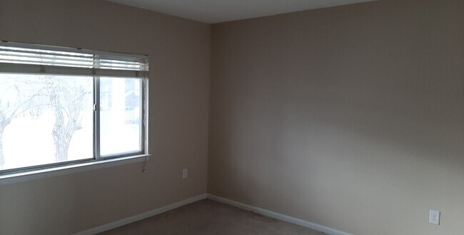 Building Photo - Spacious 3 Bedroom Condo- Olney, MD