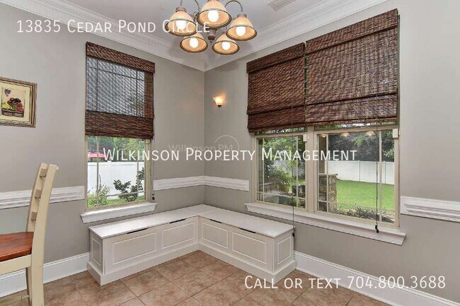 Building Photo - 13835 Cedar Pond Cir